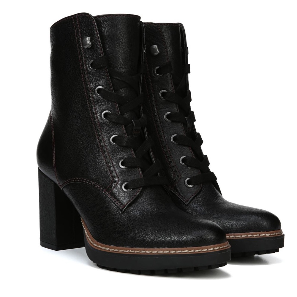 NATURALIZER “Callie” Lace-up Boot 6.5